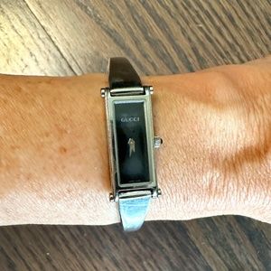 Gucci horsebit watch - stainless steel with black face . Size S.